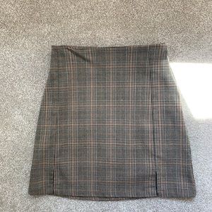 brandy melville brown plaid cara skirt